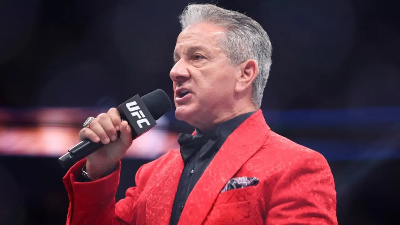 ثروة بروس بافر.. كيف أصبح المعلق الأعلى دخلاً في تاريخ بطولة UFC؟